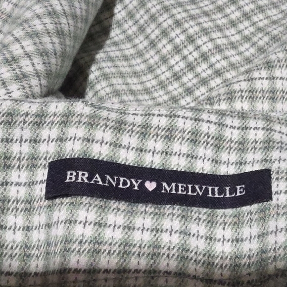 Brandy Melville Green Plaid Mini Skirt - Picture 7 of 7